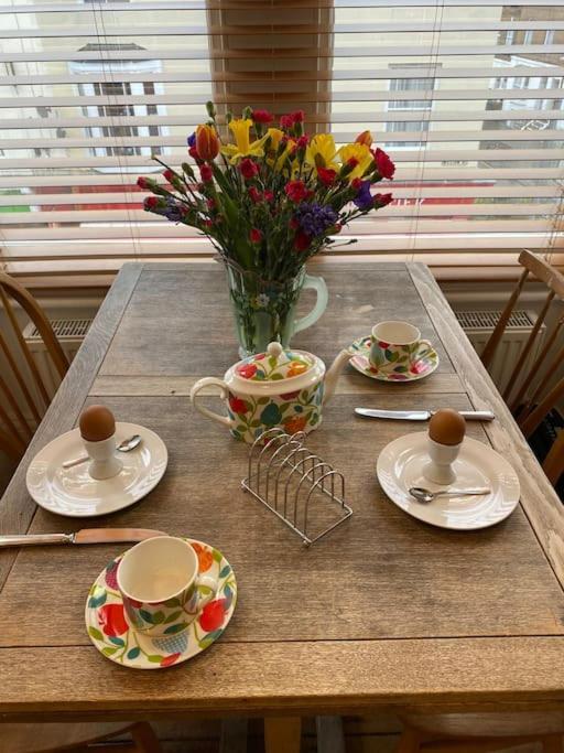 Herne Bay Central - 2 Minutes From Beach Apartment المظهر الخارجي الصورة