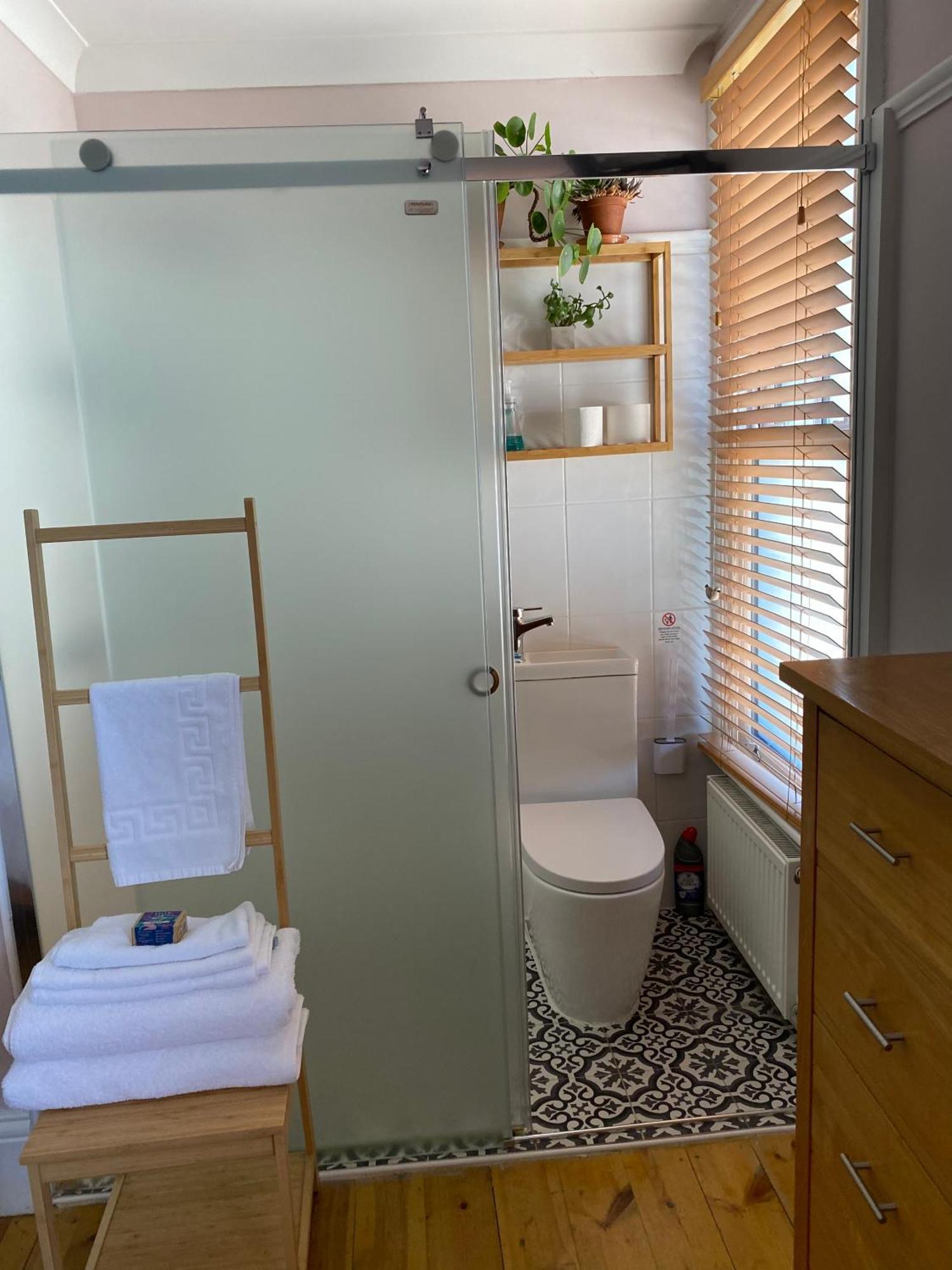 Herne Bay Central - 2 Minutes From Beach Apartment المظهر الخارجي الصورة